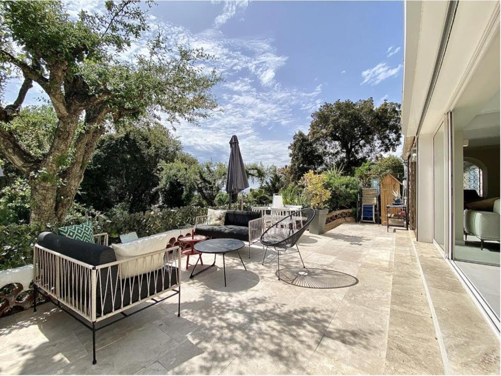 Lovely 2 Bedroom Garden In